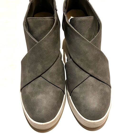 Journee Collection Seena Crossover Platform Wedge Shoes Women's 8 - Picture 4 of 8